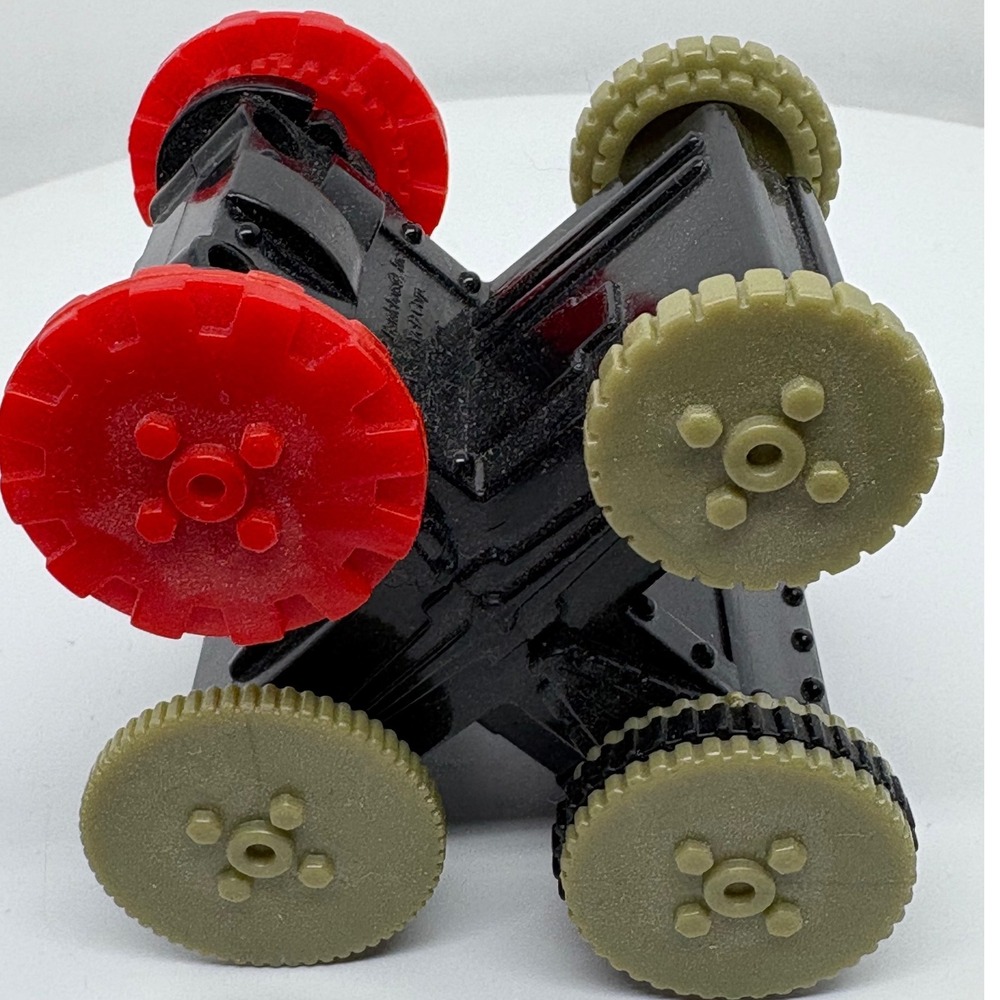 Battlebots McDonalds Toy Car 2002 Collectible Red Wheels Pullback‎ Car